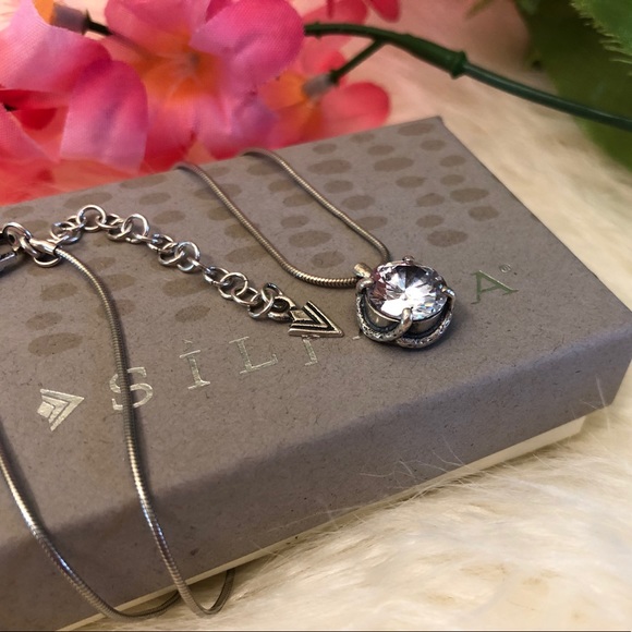 Silpada N1969 Center Stage Cubic Zirconia Necklace - Picture 10 of 13